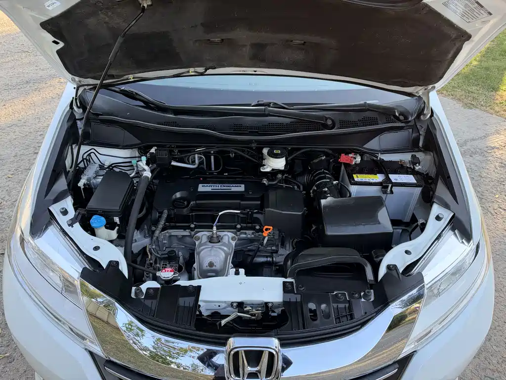 Honda Odyssey — фото 10