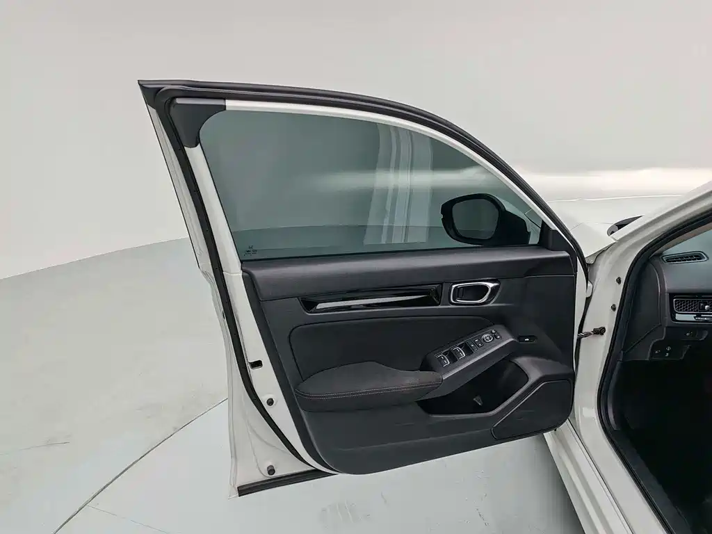 Honda Civic — фото 14