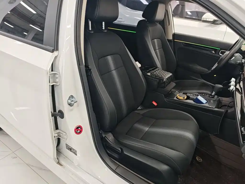Honda Civic — фото 25