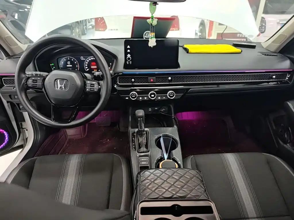 Honda Civic — фото 10