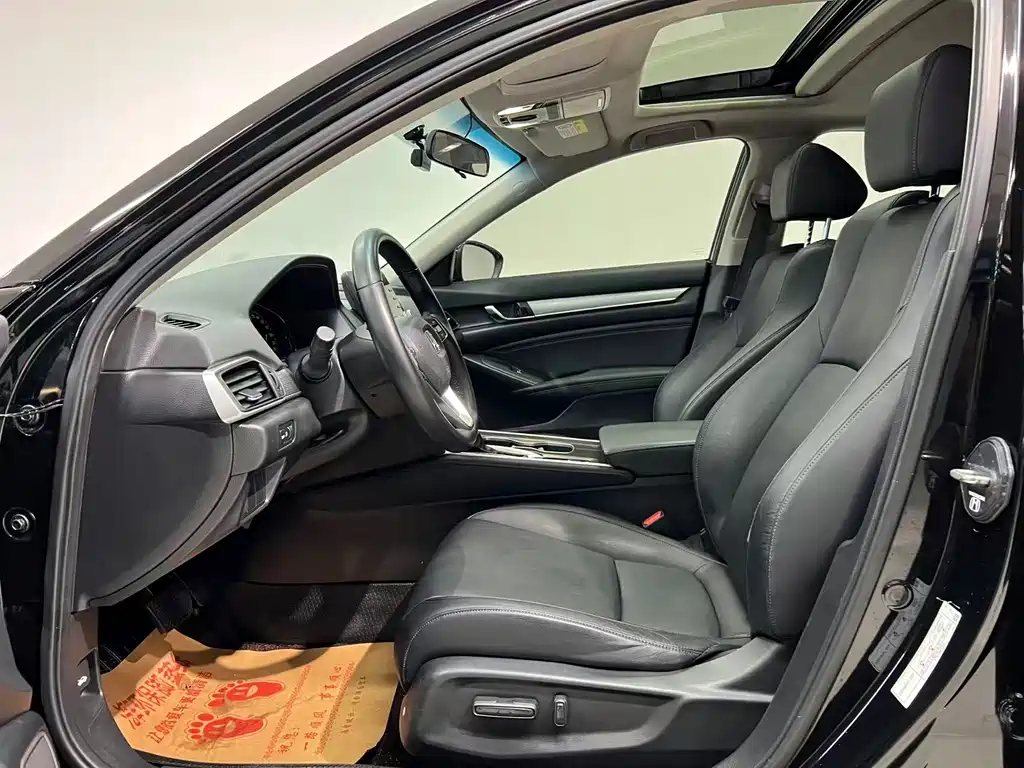 Honda Accord — фото 3