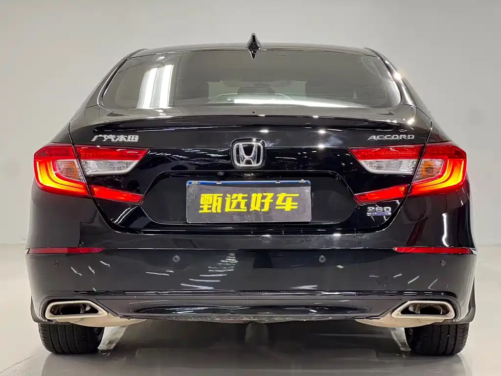 Honda Accord — фото 9