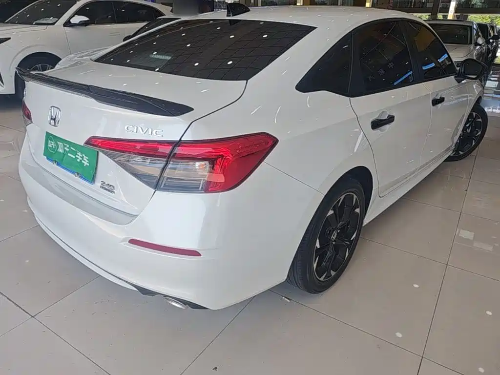Honda Civic — фото 7