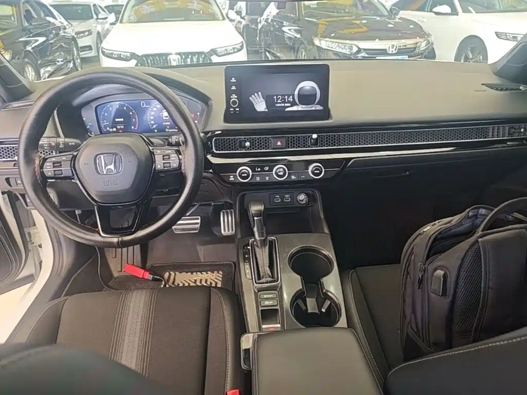 Honda Civic — фото 10