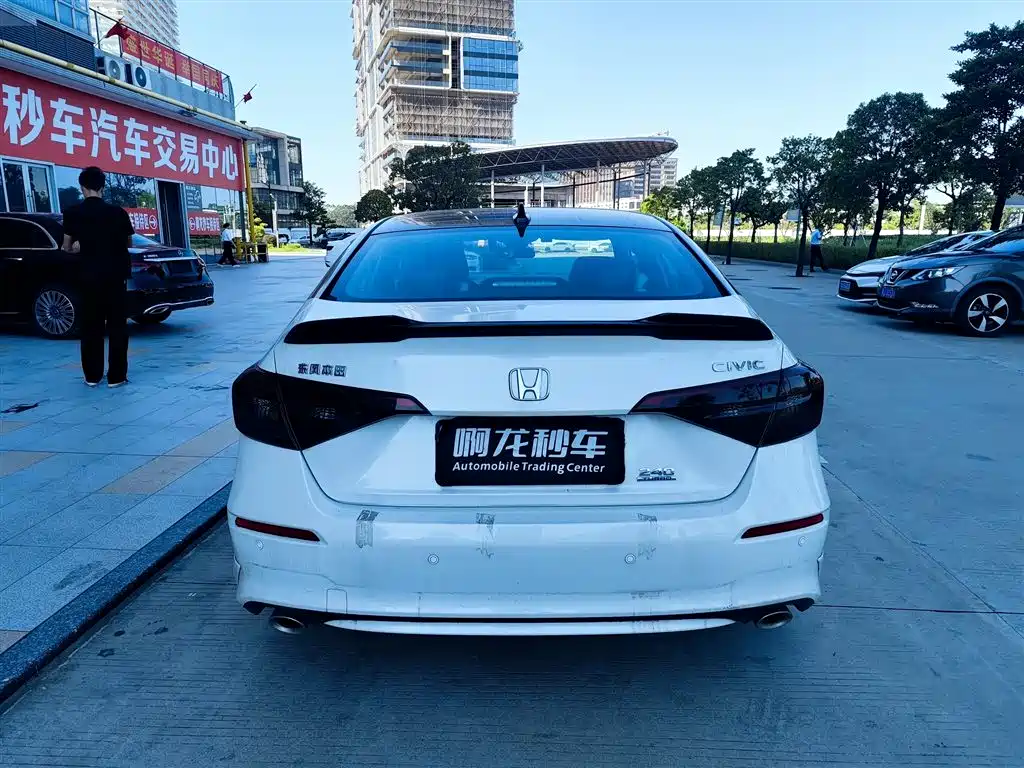 Honda Civic — фото 8