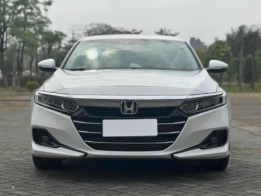 Honda Accord — фото 2
