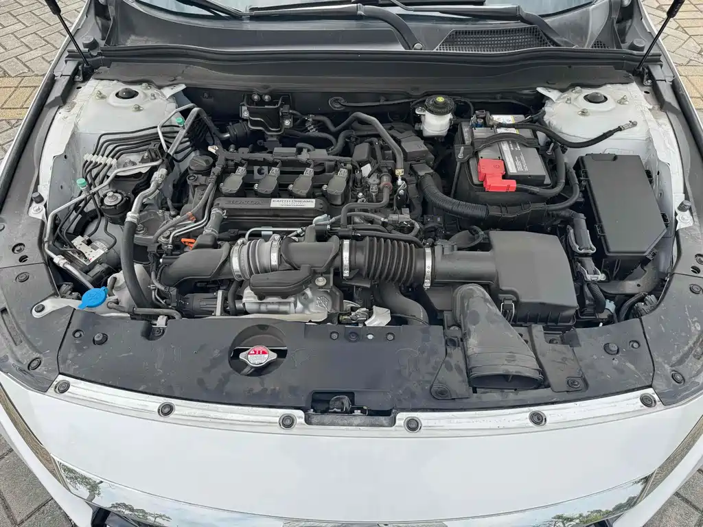 Honda Accord — фото 24