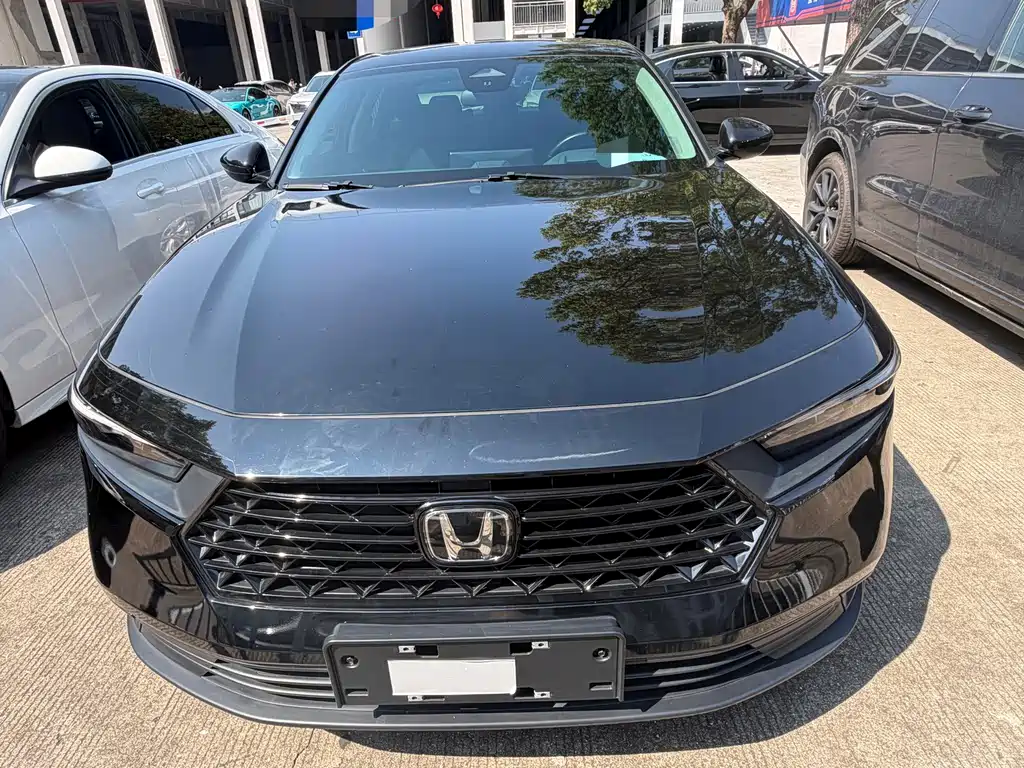 Honda Accord — фото 15