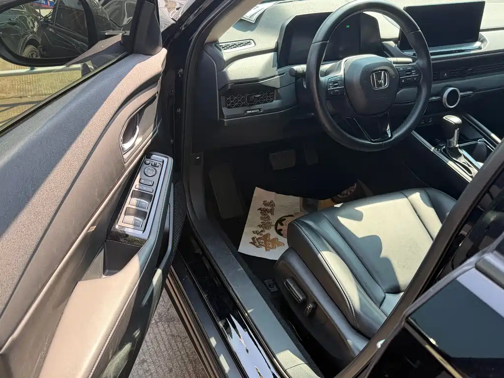 Honda Accord — фото 5