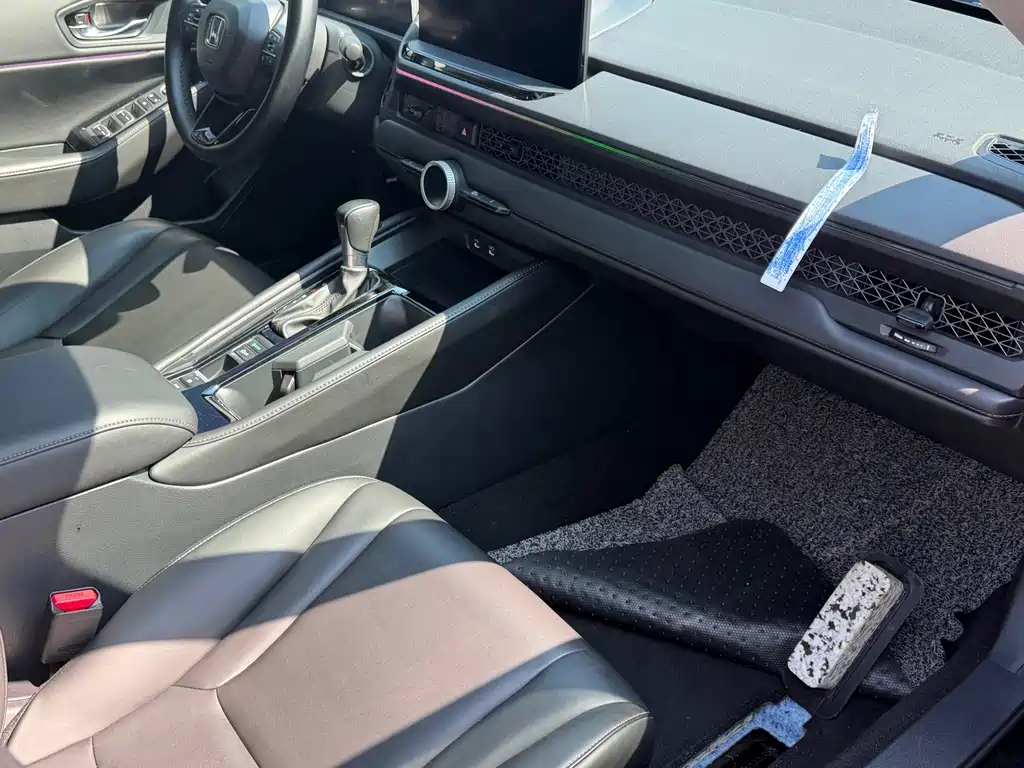Honda Accord — фото 9