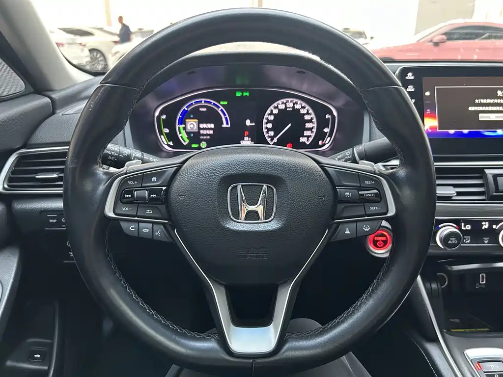 Honda Accord — фото 20