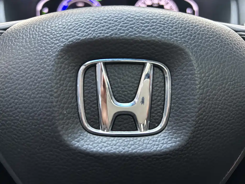 Honda Accord — фото 22