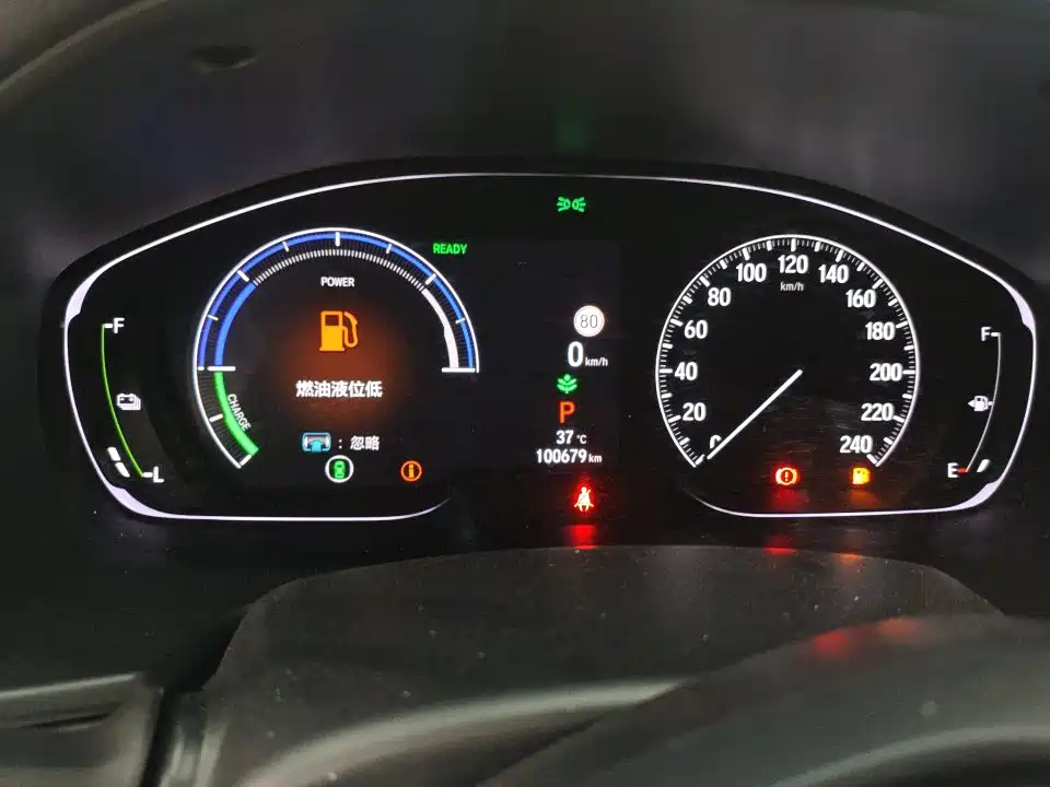 Honda Accord — фото 36