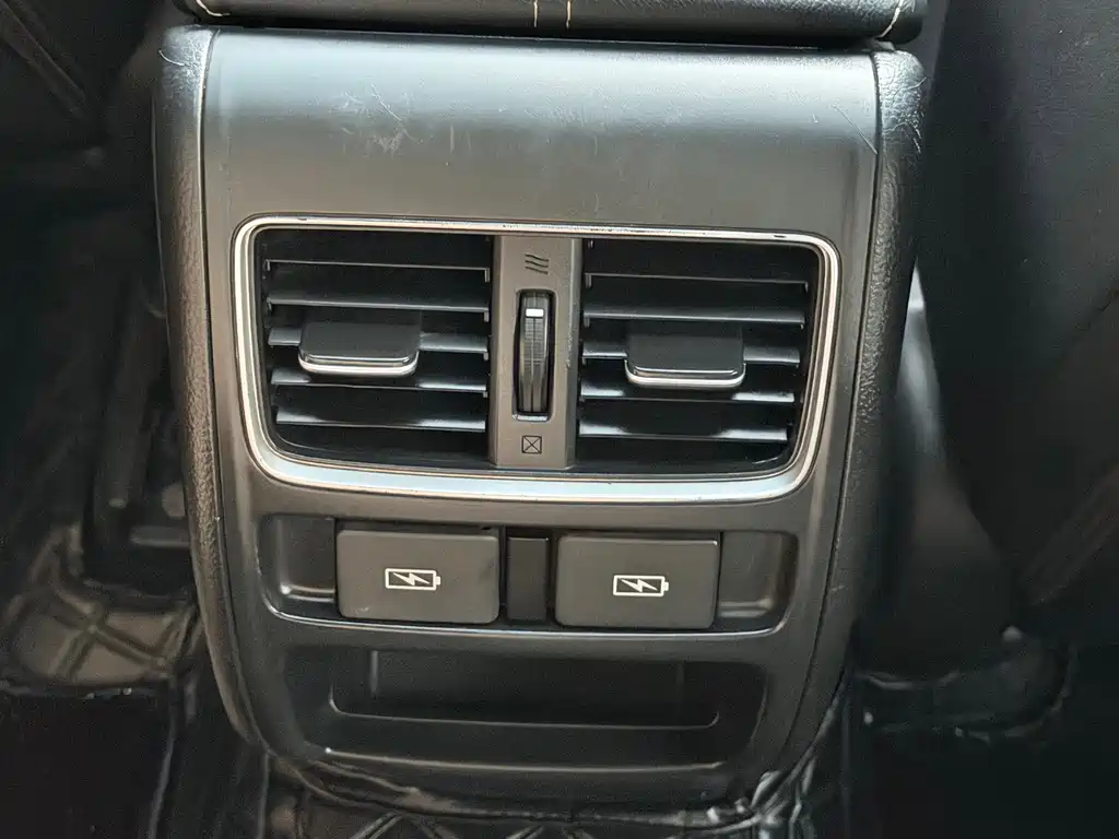 Honda Accord — фото 11