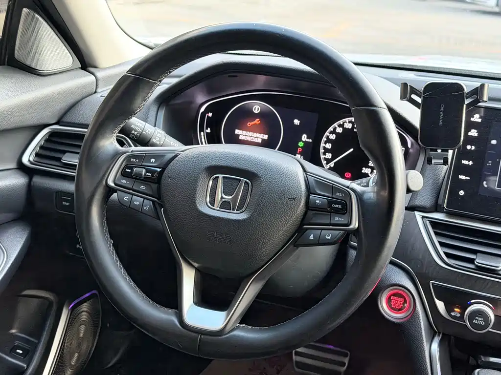 Honda Accord — фото 6
