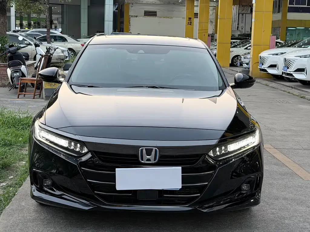 Honda Accord — фото 2
