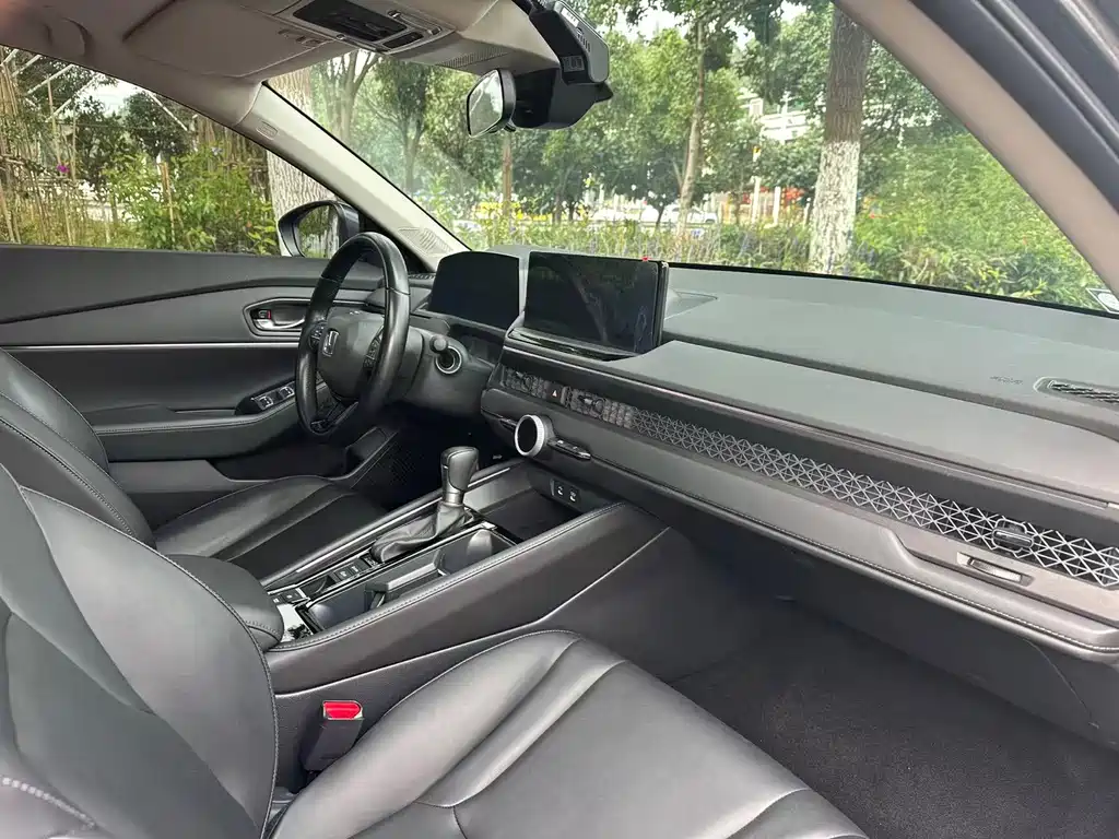 Honda Accord — фото 19