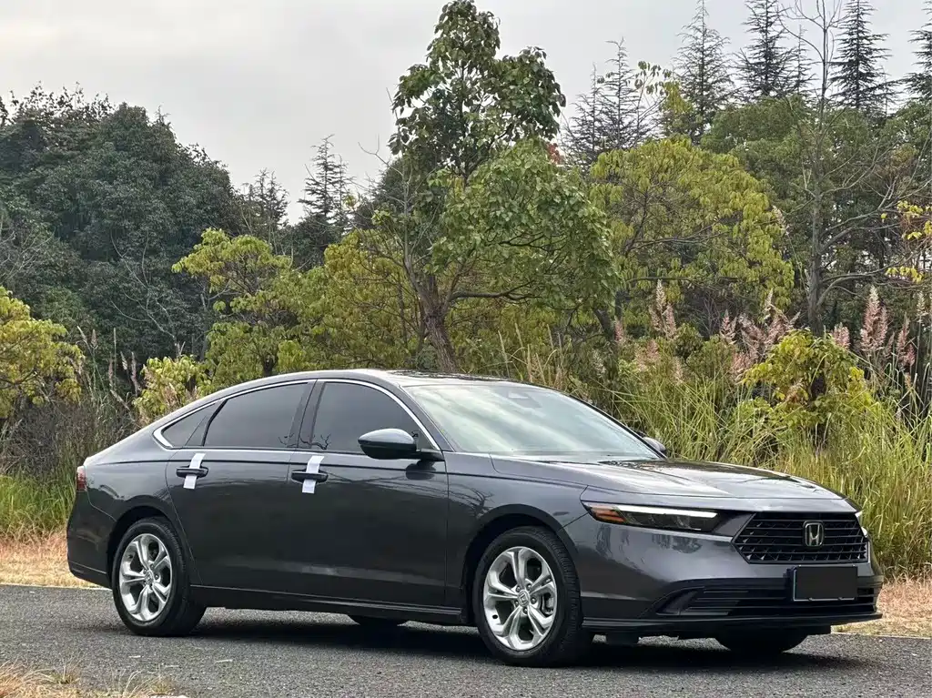Honda Accord — фото 3
