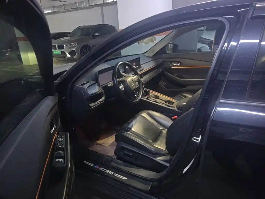 Honda Accord — фото 18