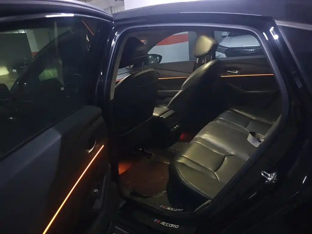 Honda Accord — фото 19