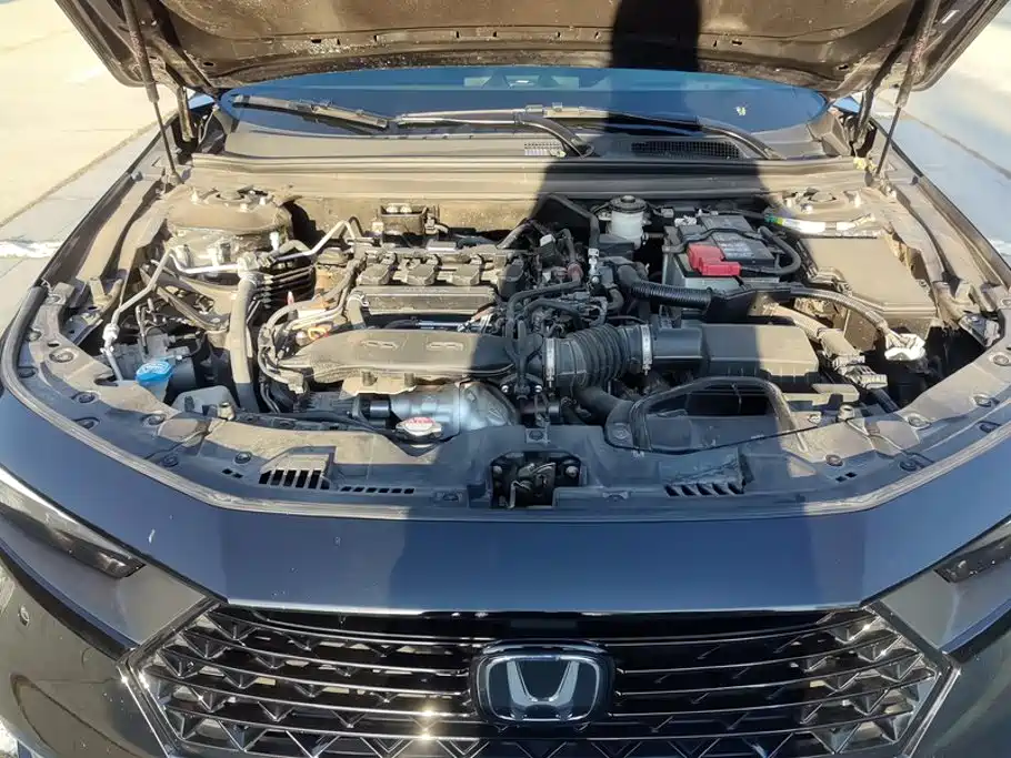 Honda Accord — фото 10