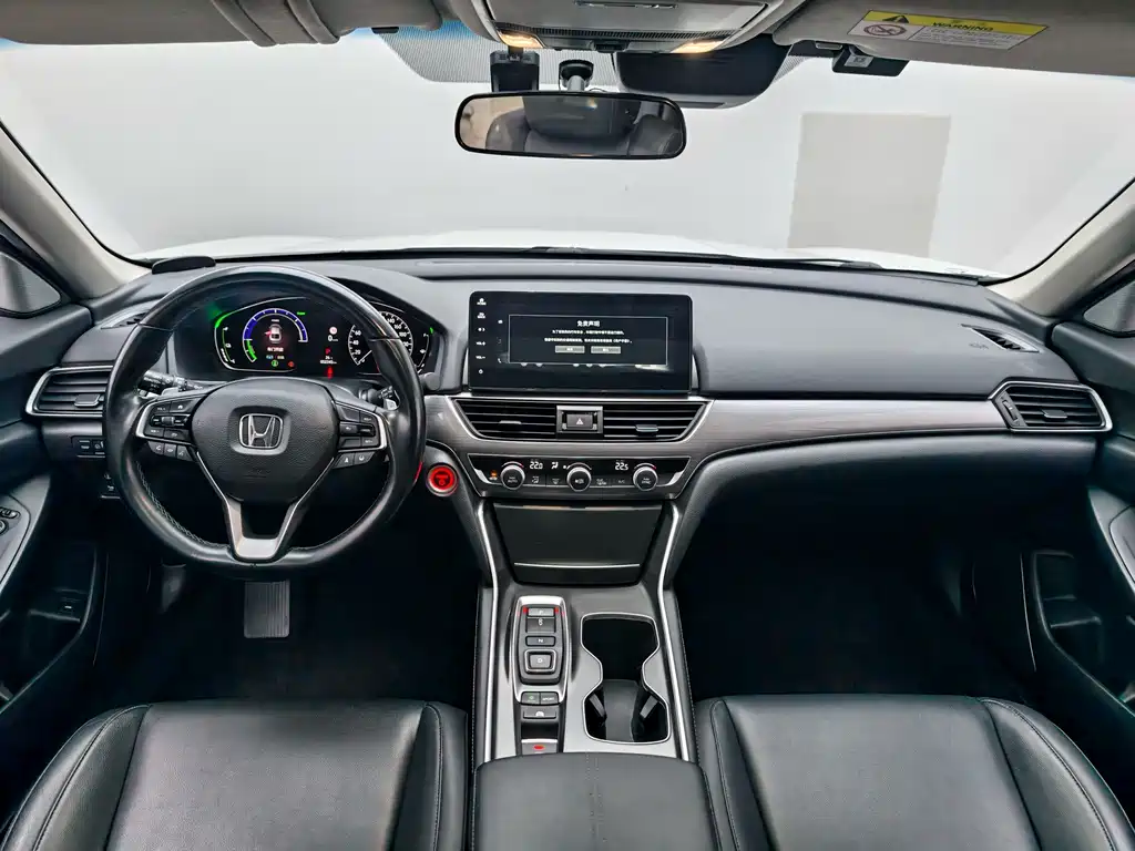 Honda Accord — фото 15