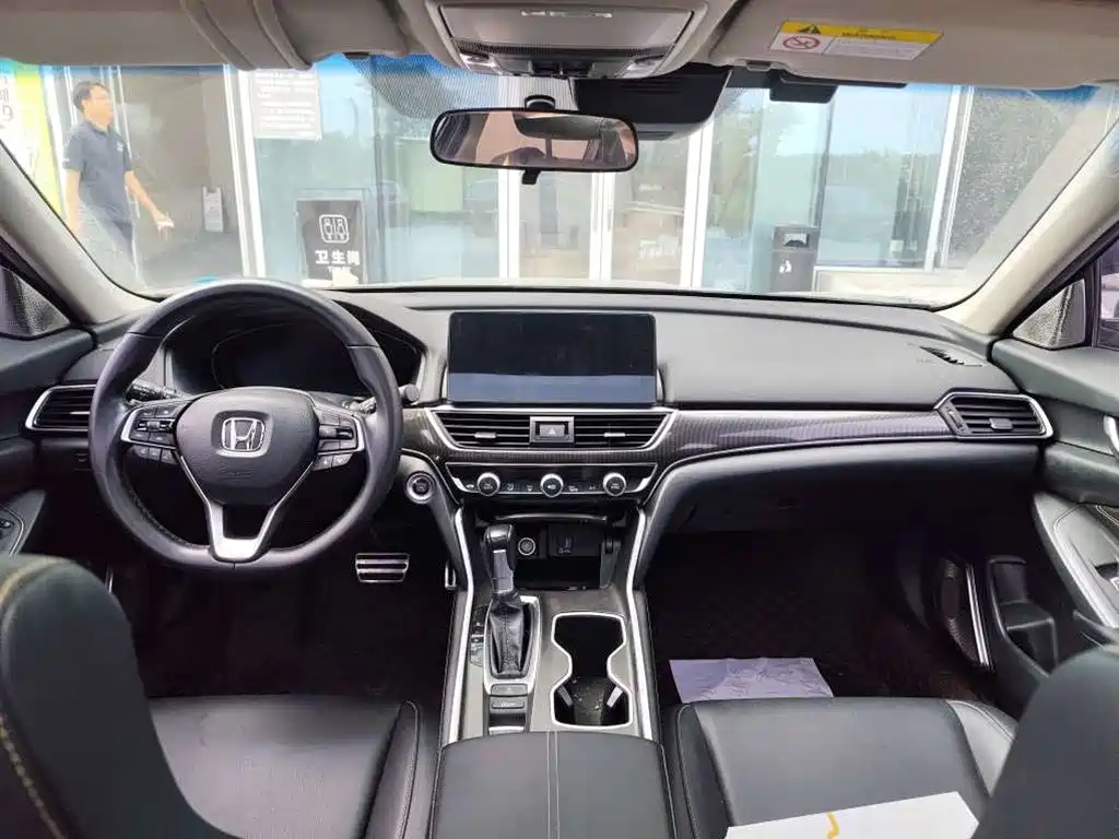 Honda Accord — фото 5