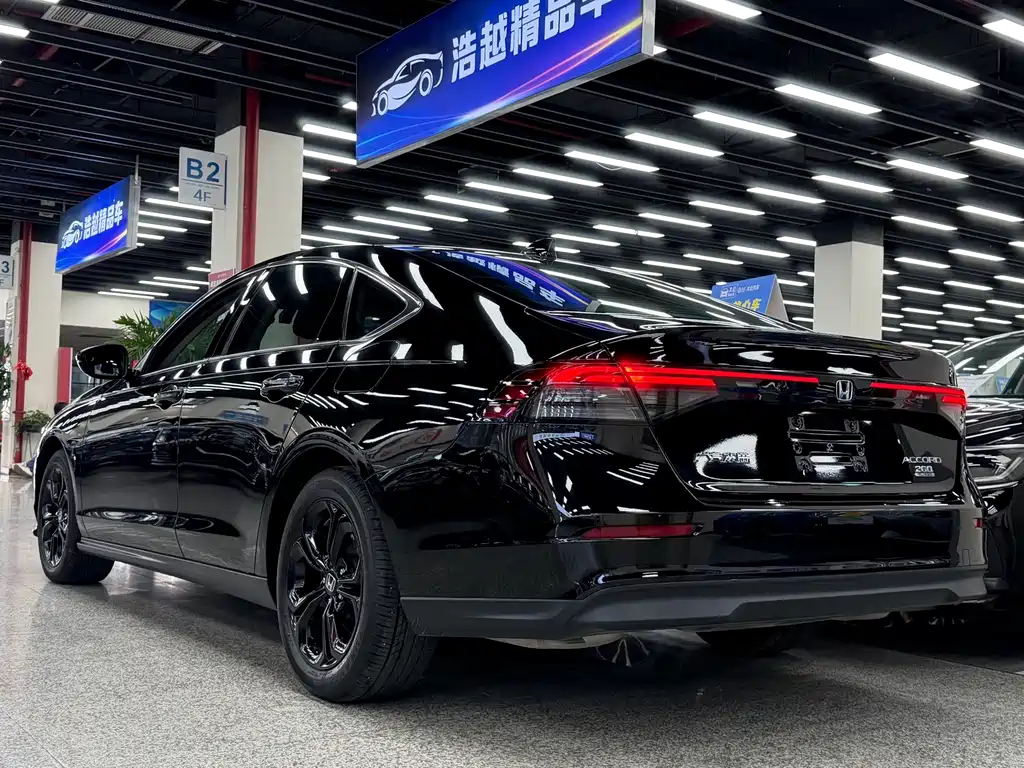 Honda Accord — фото 23