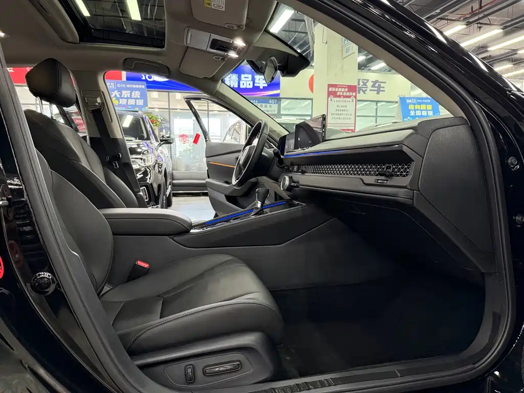 Honda Accord — фото 6