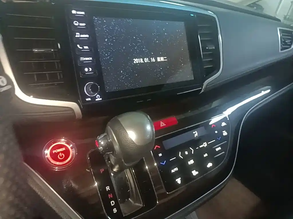 Honda Odyssey — фото 13