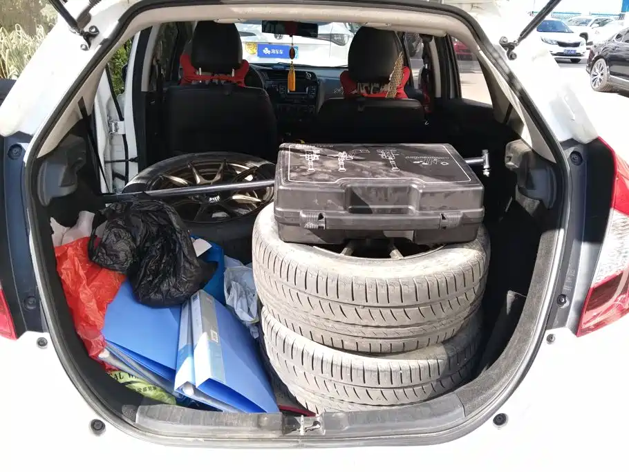 Honda Fit — фото 4