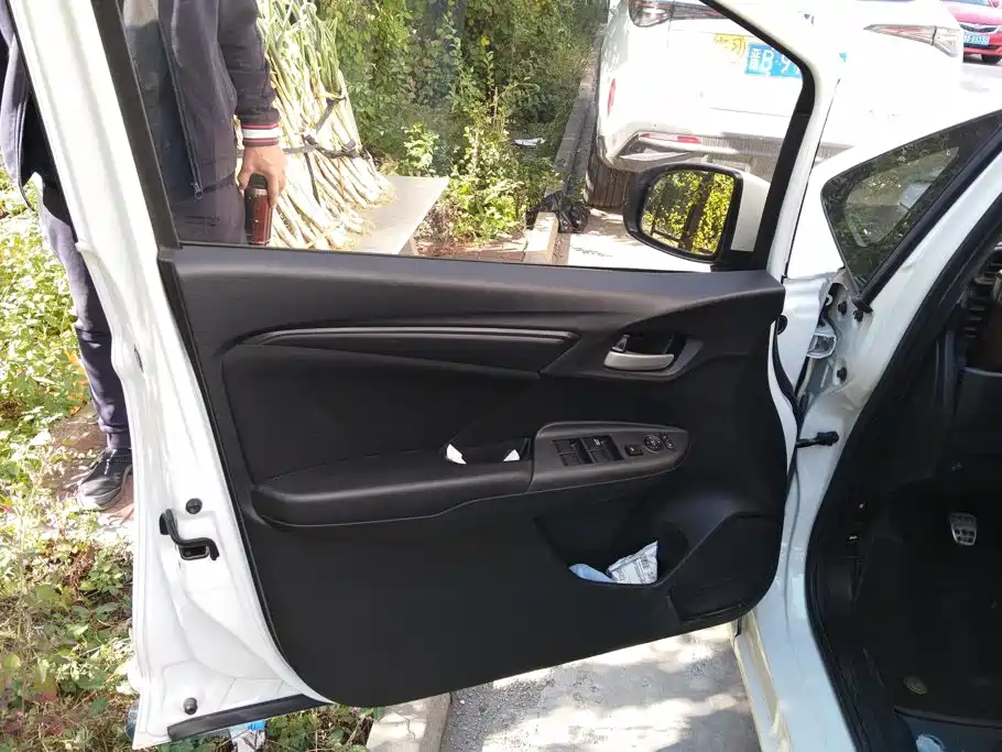 Honda Fit — фото 7