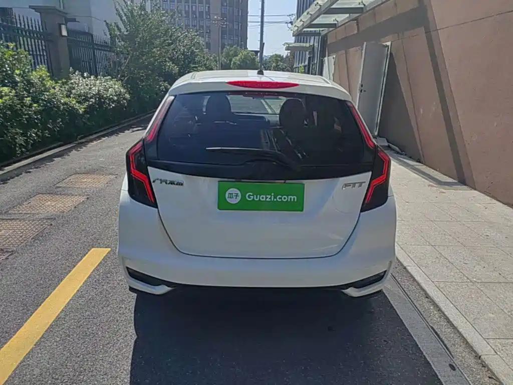 Honda Fit — фото 6