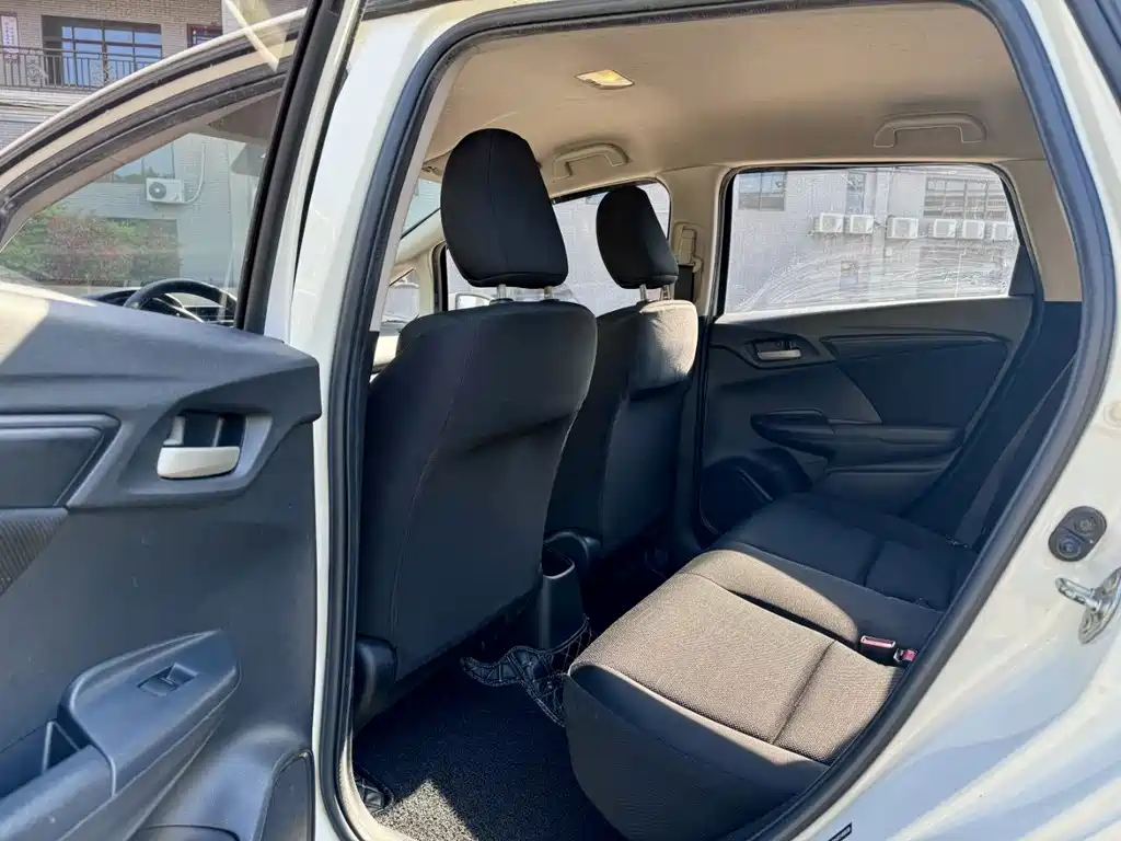 Honda Fit — фото 6