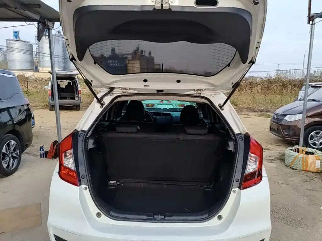 Honda Fit — фото 19