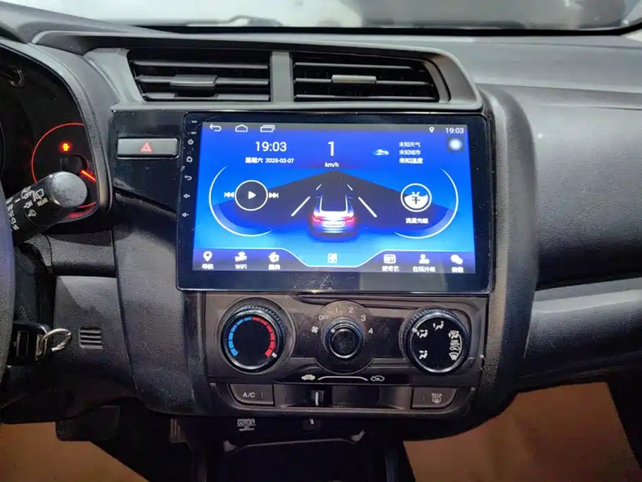 Honda Fit — фото 13