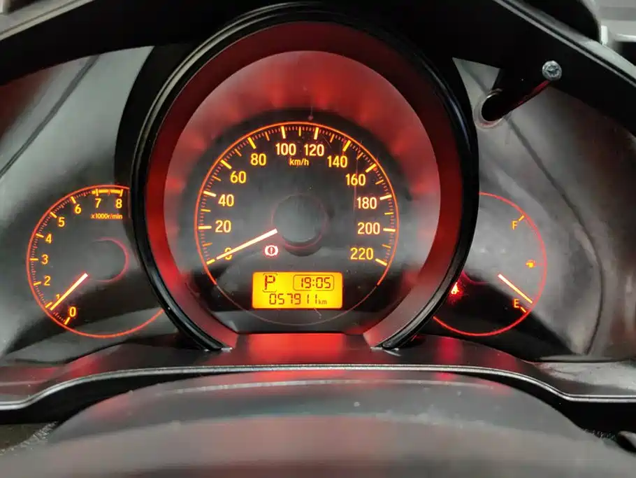 Honda Fit — фото 14