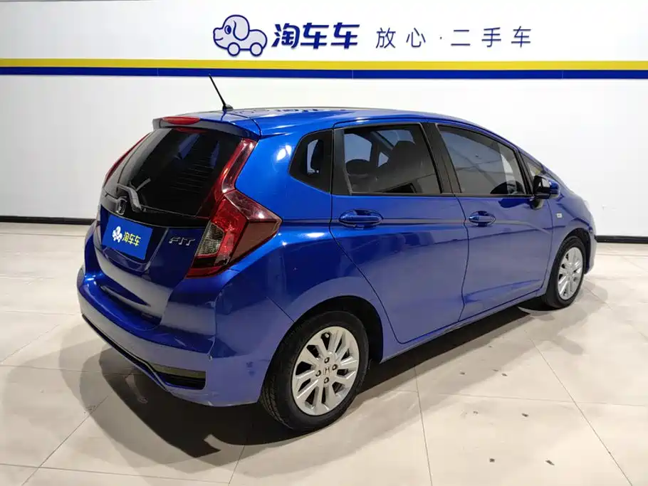 Honda Fit — фото 3