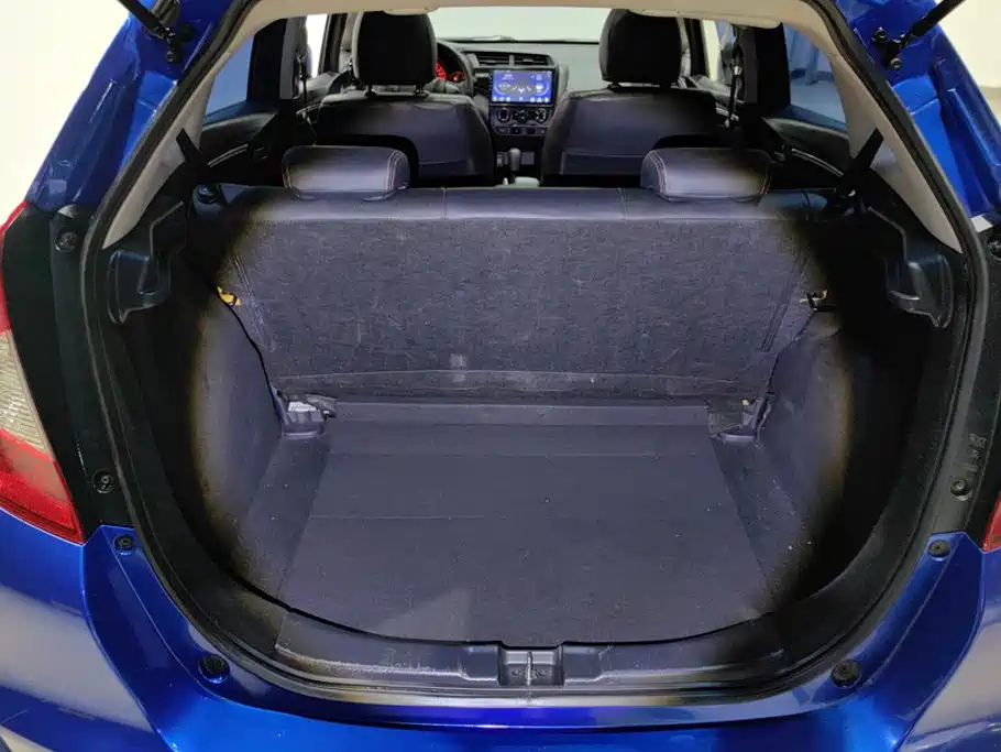 Honda Fit — фото 4