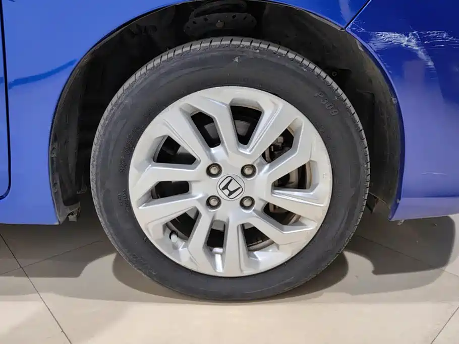 Honda Fit — фото 6