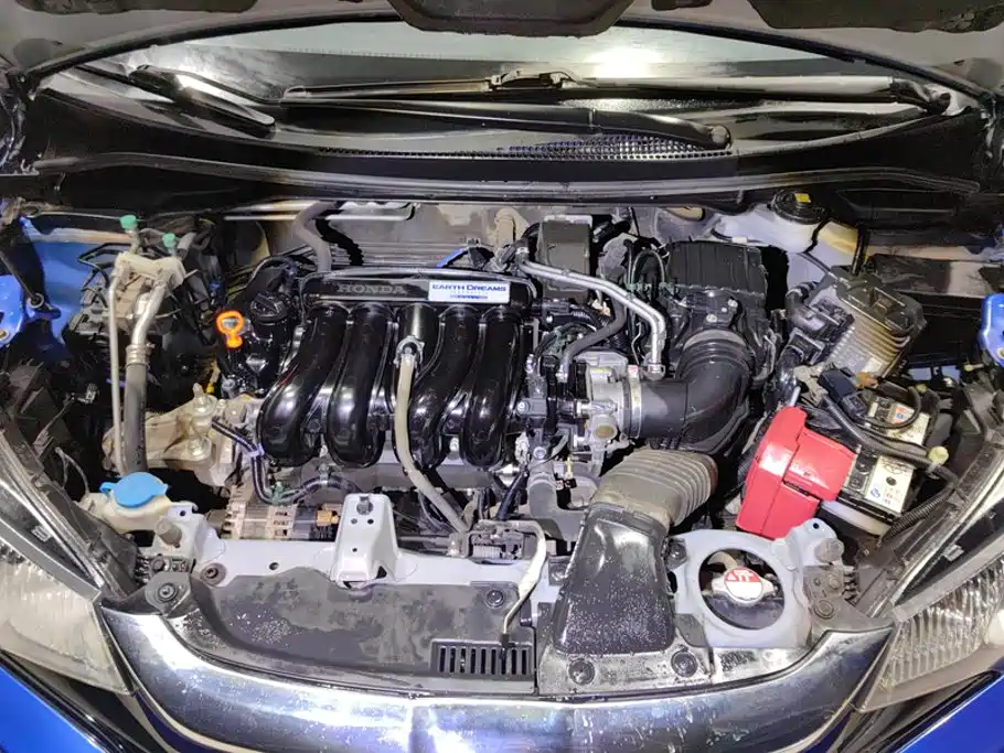 Honda Fit — фото 10
