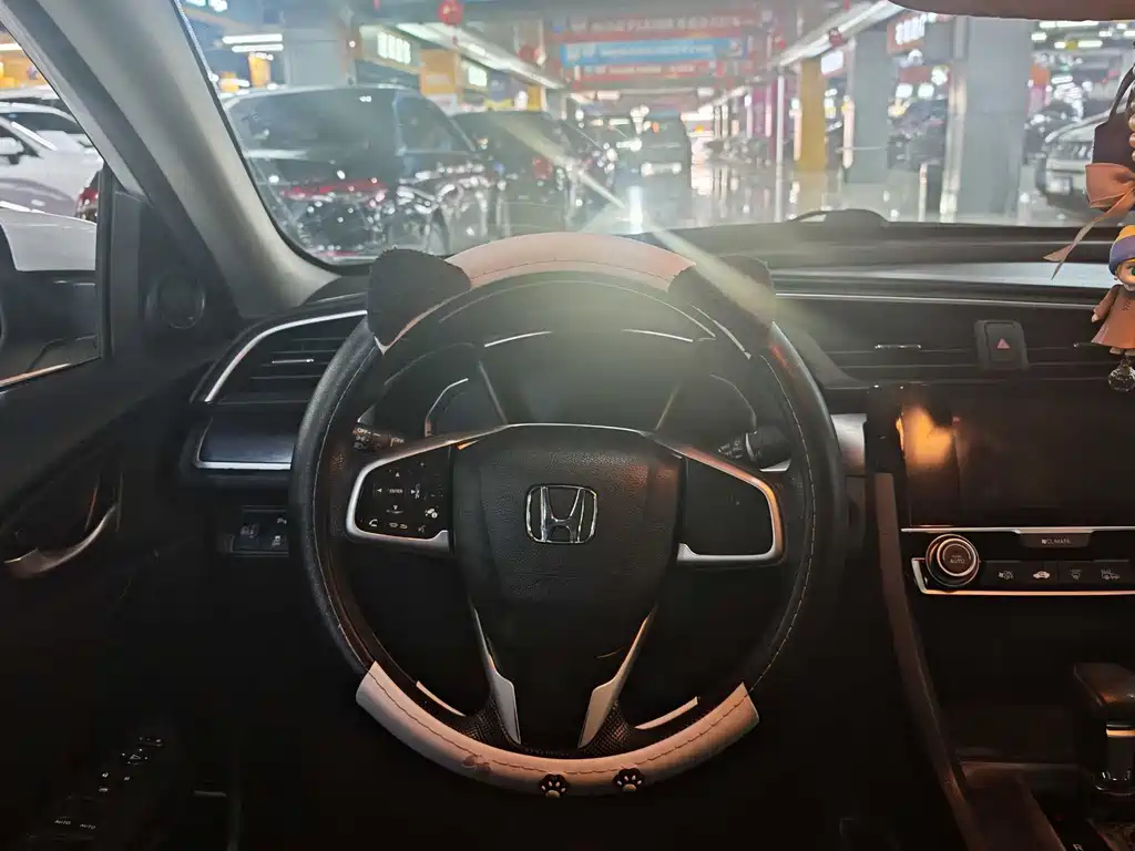 Honda Civic — фото 7