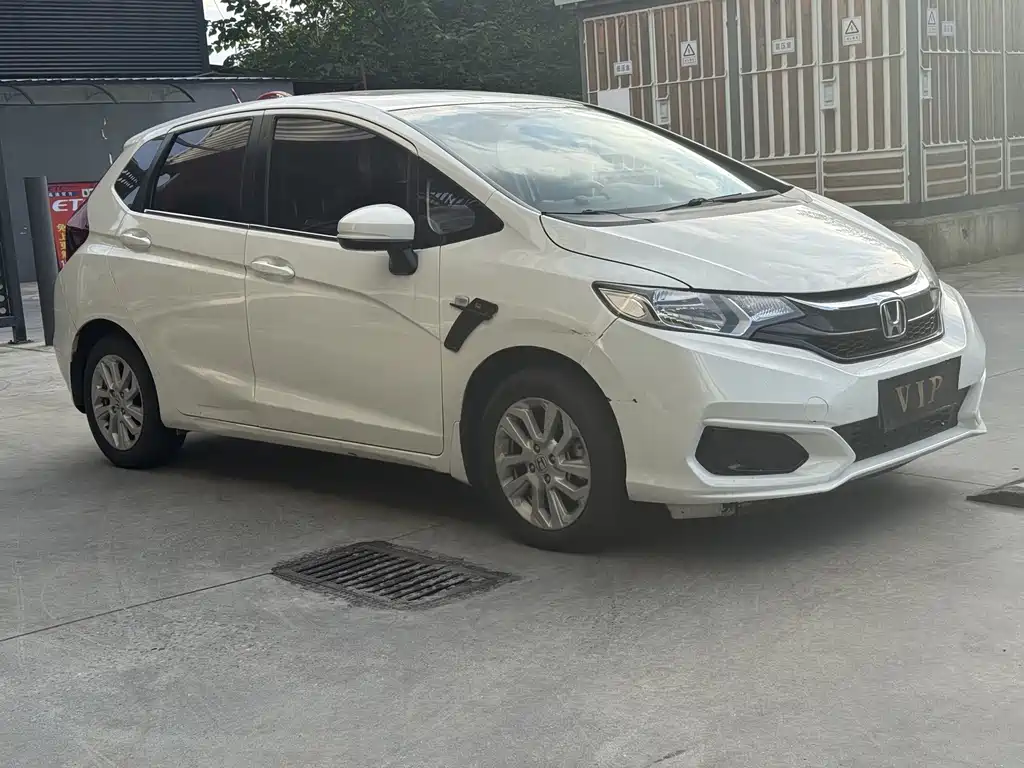 Honda Fit — фото 3