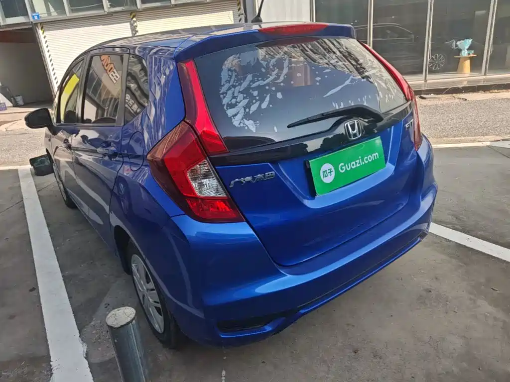 Honda Fit — фото 5