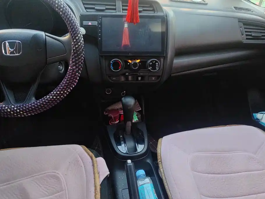 Honda Fit — фото 13
