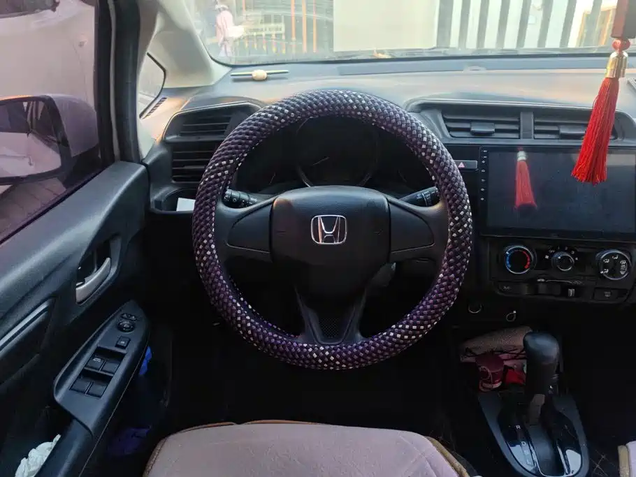 Honda Fit — фото 15