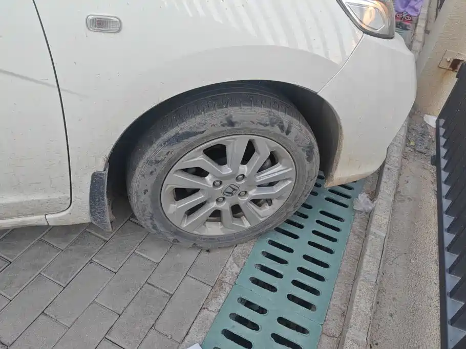 Honda Fit — фото 6