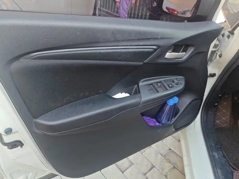 Honda Fit — фото 7