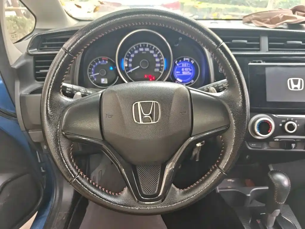 Honda Fit — фото 3