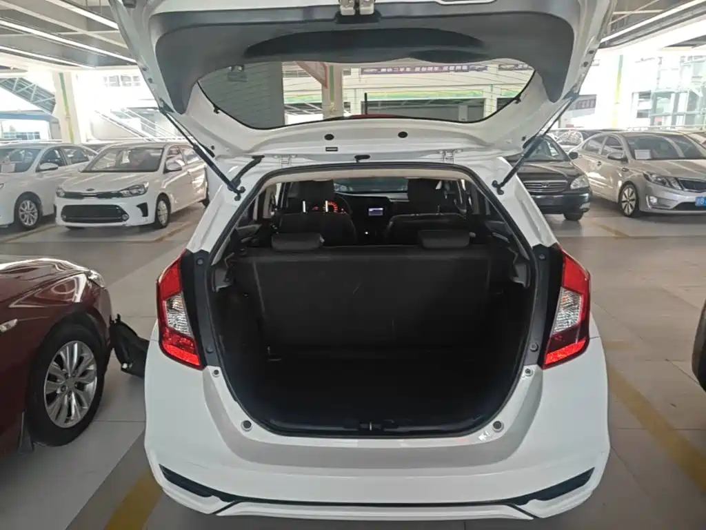 Honda Fit — фото 19